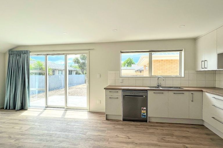 Photo of property in 10a Mortlake Street, Islington, Christchurch, 8042