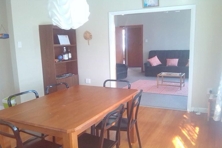 Photo of property in 195 Tukapa Street, Westown, New Plymouth, 4310