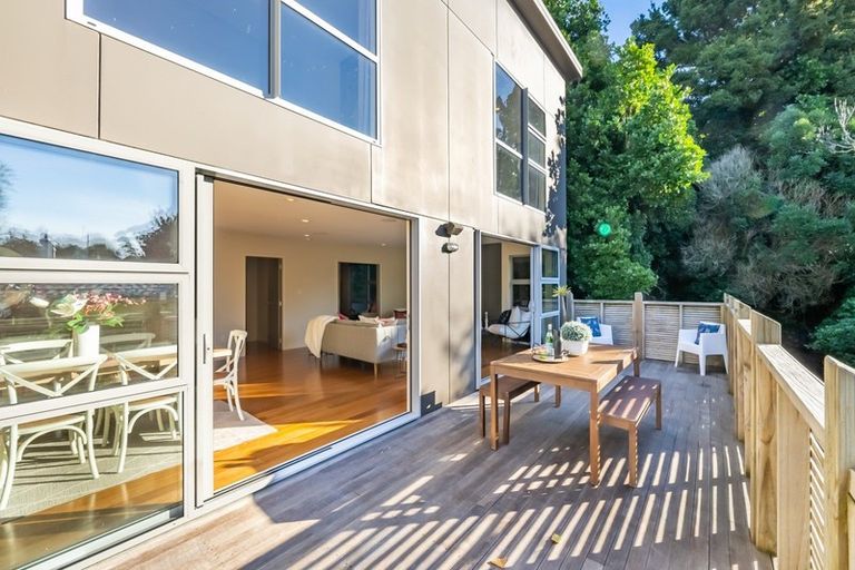 Photo of property in 25 Renown Road, Raumati South, Paraparaumu, 5032