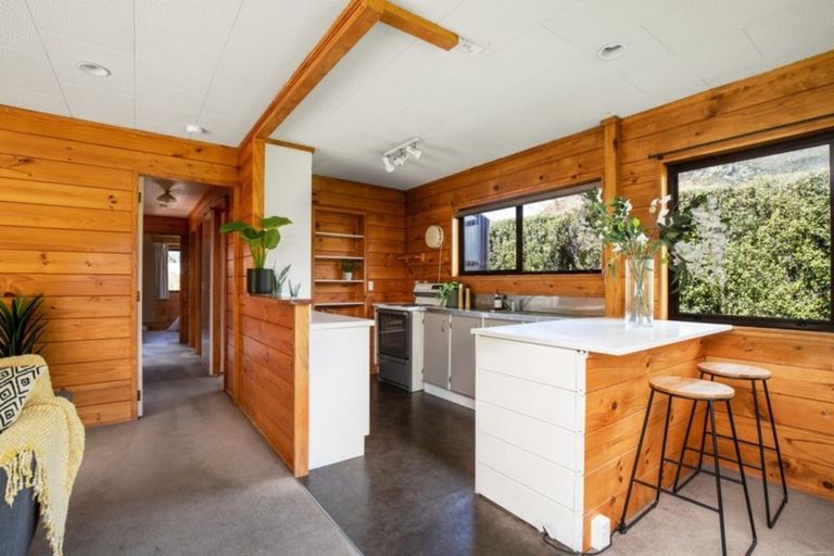Photo of property in 16 Kawarau Place, Frankton, Queenstown, 9300