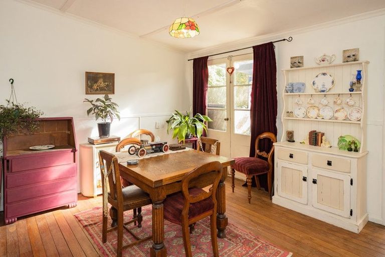 Photo of property in 16 Wellington Street, Enfield, Oamaru, 9491