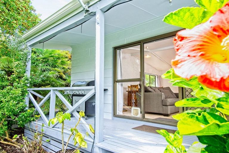 Photo of property in 10 Dillon Bell Road, Whataupoko, Gisborne, 4010