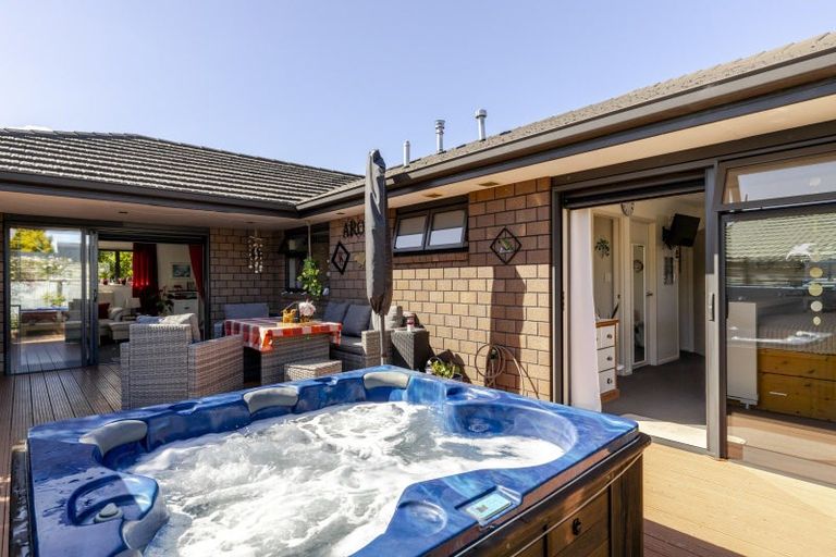 Photo of property in 7d Hinau Street, Inglewood, 4330