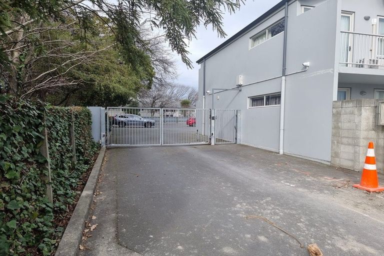 Photo of property in 12/14 Brougham Street, Addington, Christchurch, 8024