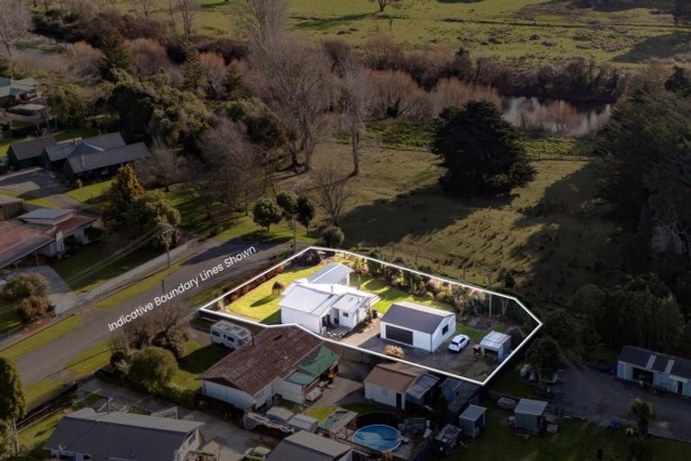 Photo of property in 50 Tararua Street, Pahiatua, 4910