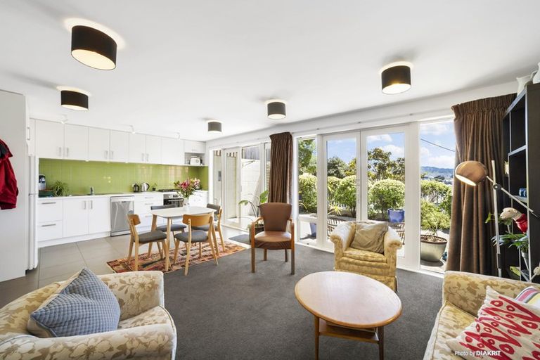 Photo of property in 22 Lawrence Street, Newtown, Wellington, 6021