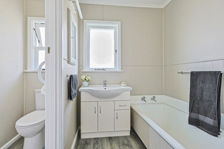 Photo of property in 110 Morris Spence Avenue, Onekawa, Napier, 4110