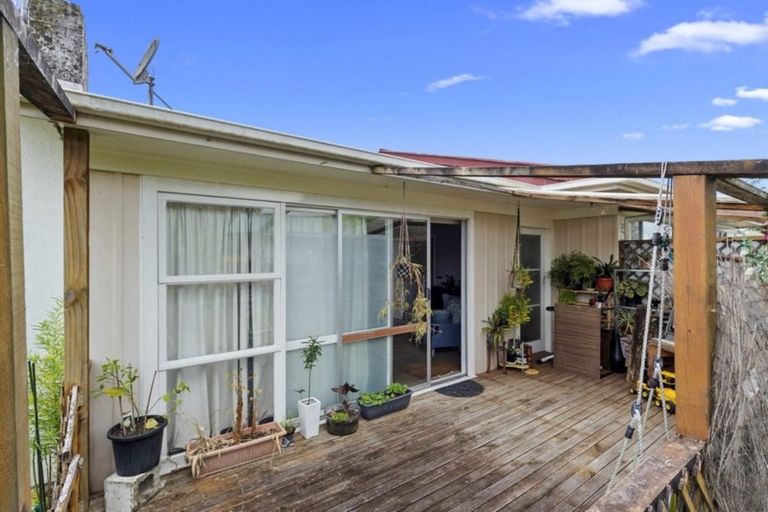 Photo of property in 15 Rosalind Street, Deanwell, Hamilton, 3206