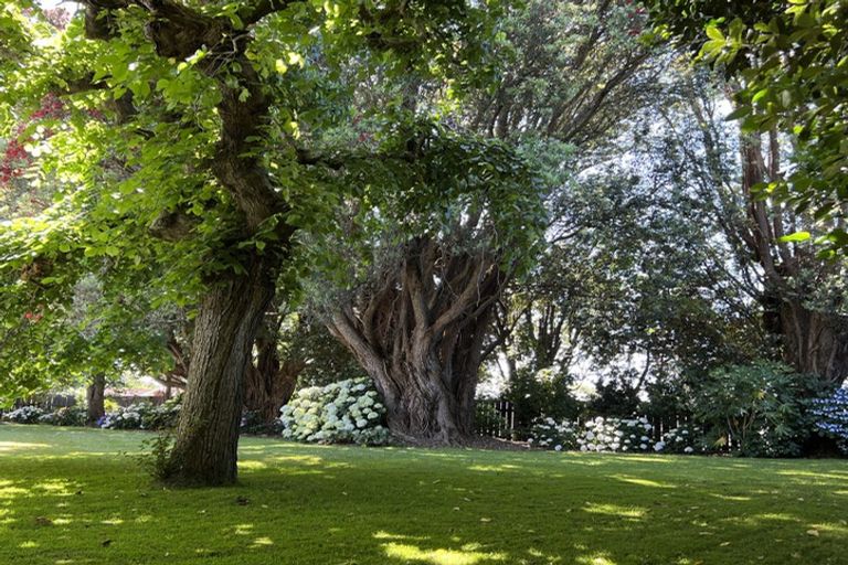 Photo of property in 16 Fairfield Road, Hawera, 4610