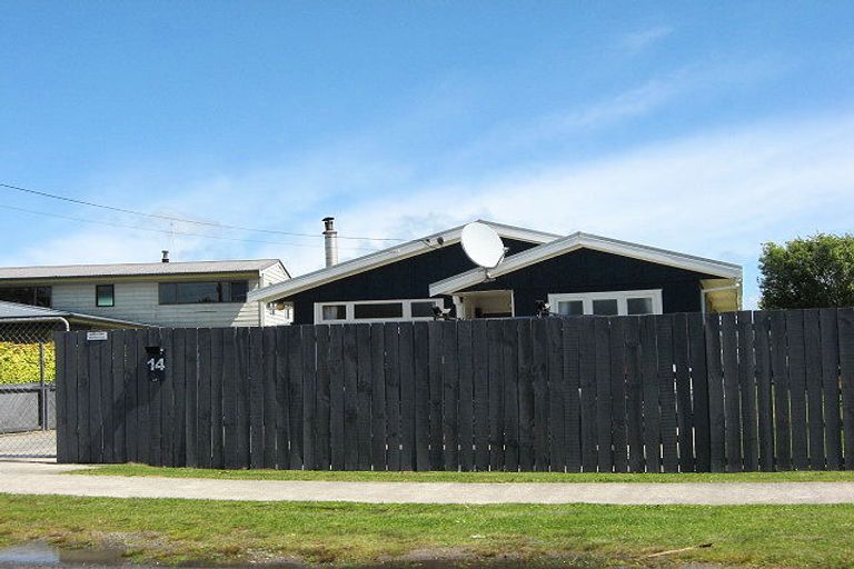Photo of property in 14 Coates Street, Westport, 7825