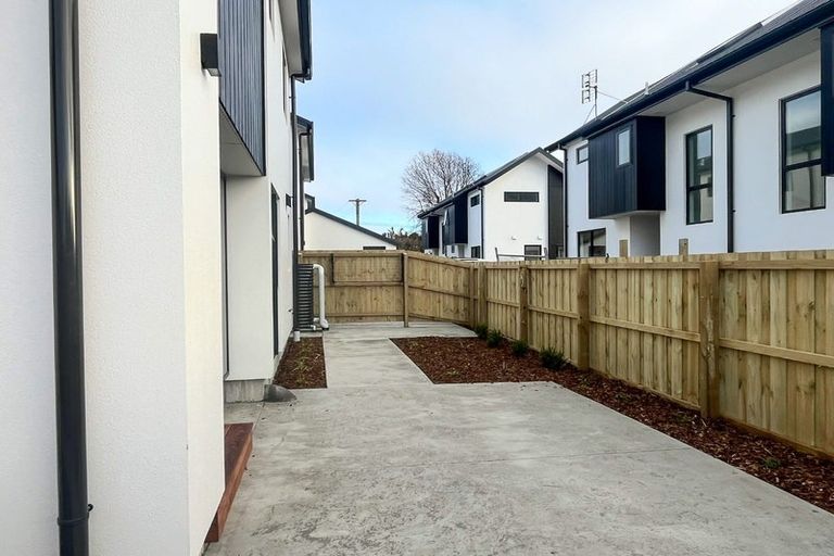 Photo of property in 3/58 Olliviers Road, Phillipstown, Christchurch, 8011