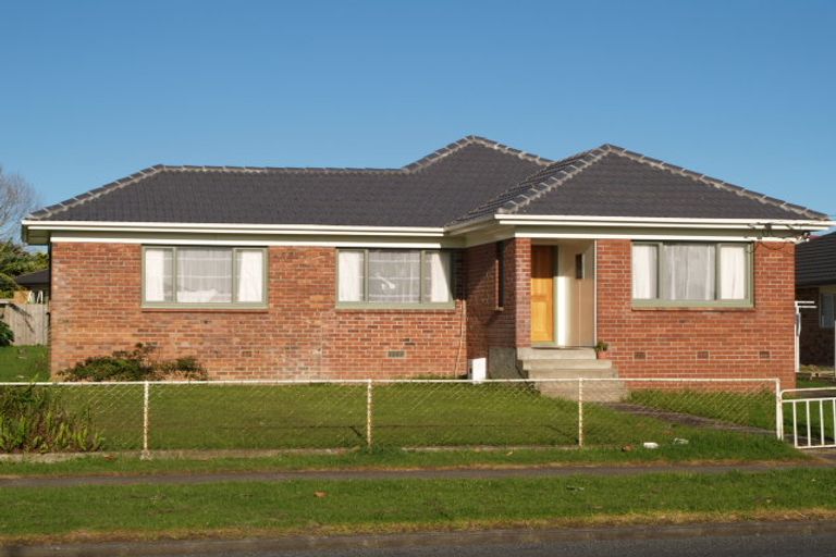Photo of property in 23 Royton Avenue, Mangere East, Auckland, 2024