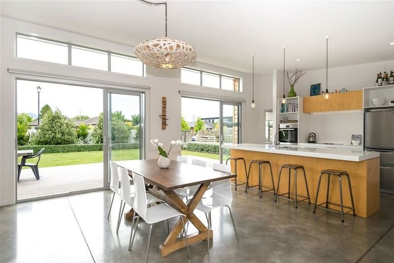 Photo of property in 11 Nottinghill Drive, Springlands, Blenheim, 7201