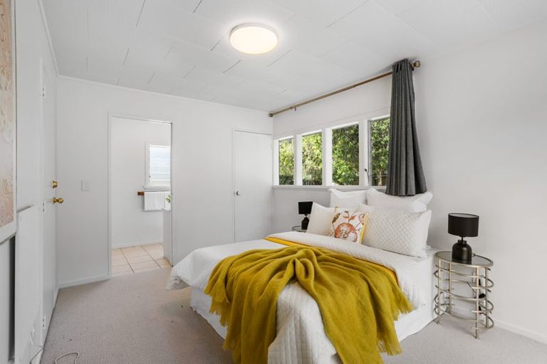 Photo of property in 33a Glenvar Road, Torbay, Auckland, 0630