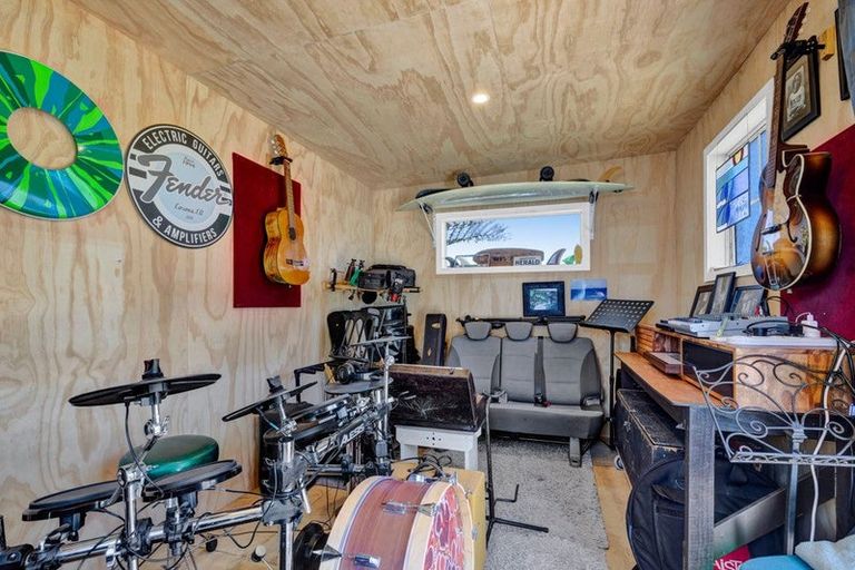 Photo of property in 5 Scott Street, Moturoa, New Plymouth, 4310