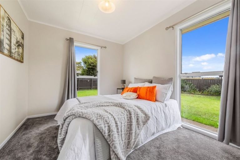 Photo of property in 10 Agar Place, Favona, Auckland, 2024