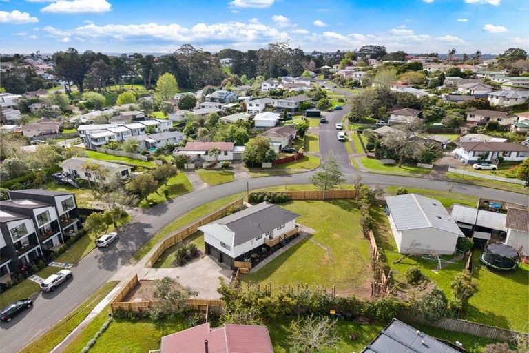Photo of property in 6 Crosby Road, West Harbour, Auckland, 0618