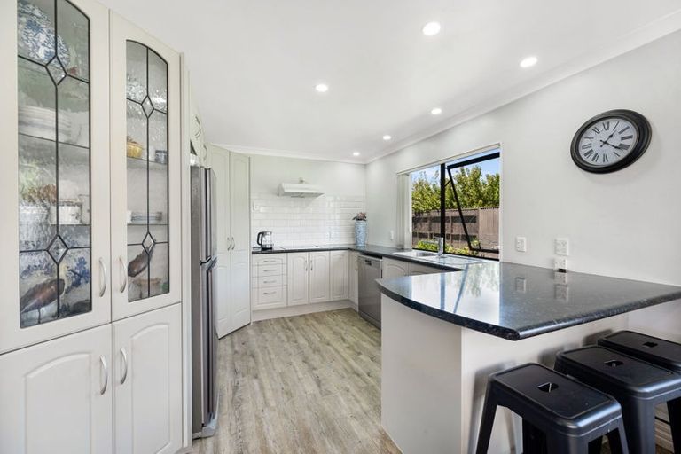 Photo of property in 49a Meeanee Road, Taradale, Napier, 4112