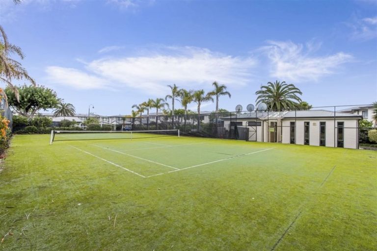 Photo of property in 36/2 Armoy Drive, East Tamaki, Auckland, 2016