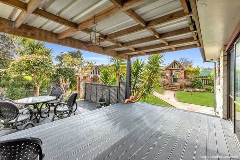 Photo of property in 17 Bridger Place, Eltham, 4322