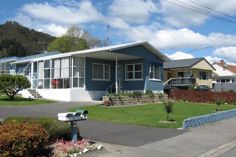 Photo of property in 2/99 Tipahi Street, Nelson South, Nelson, 7010