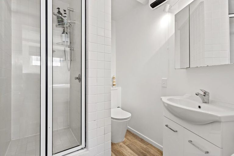 Photo of property in Oceanside Apartments, 14/453 Hibiscus Coast Highway, Orewa, 0931