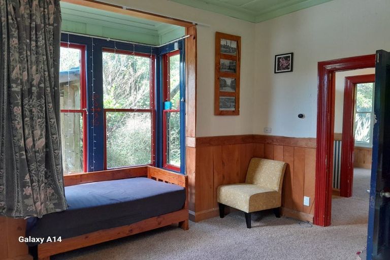 Photo of property in 51 Ellesmere Street, Ravensbourne, Dunedin, 9022