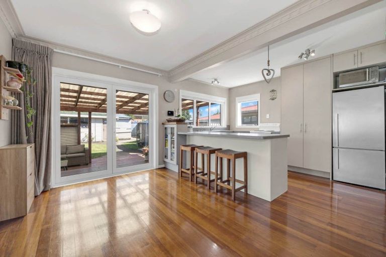 Photo of property in 13 Russell Avenue, Pukekohe, 2120