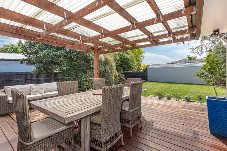 Photo of property in 52 Woodend Road, Woodend, 7610