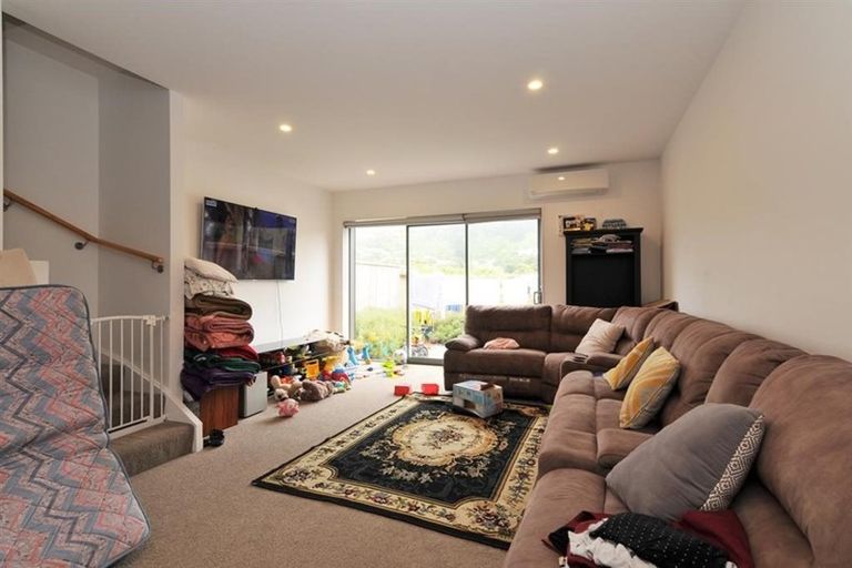 Photo of property in 4/7 Handyside Street, Tawa, Wellington, 5028