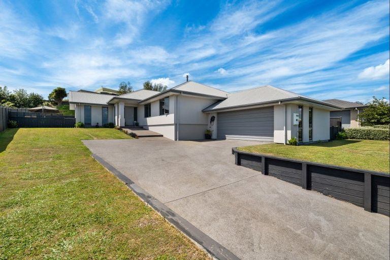 Photo of property in 3 Margaret Alice Close, Whalers Gate, New Plymouth, 4310