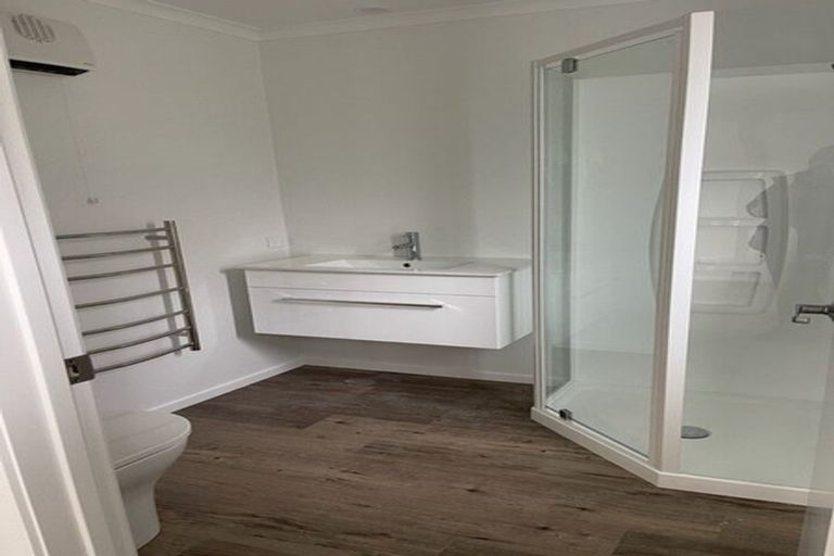 Photo of property in 1 Perendale Road, Jacks Point, 9371