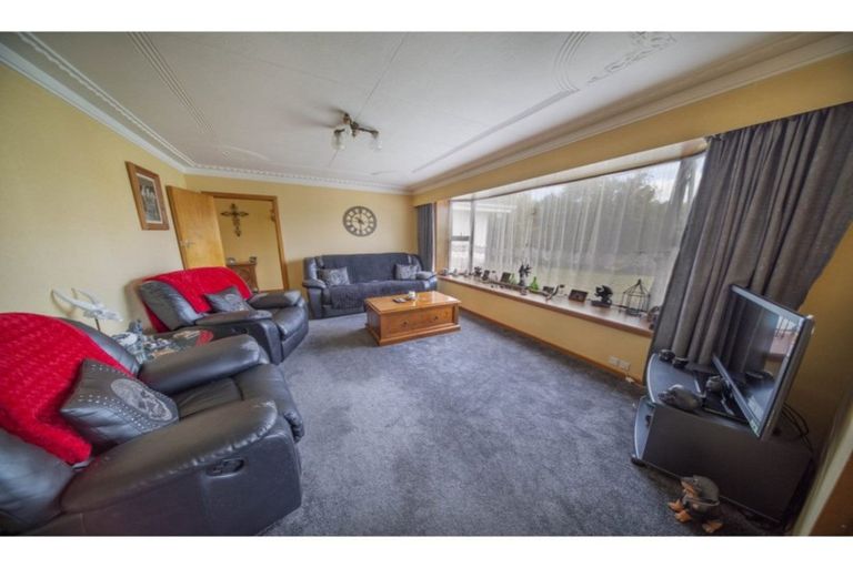 Photo of property in 38 Brydone Street, Edendale, 9825