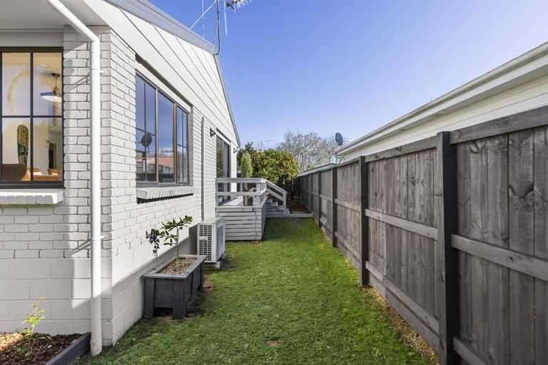 Photo of property in 36b Clare Street, Cambridge, 3434