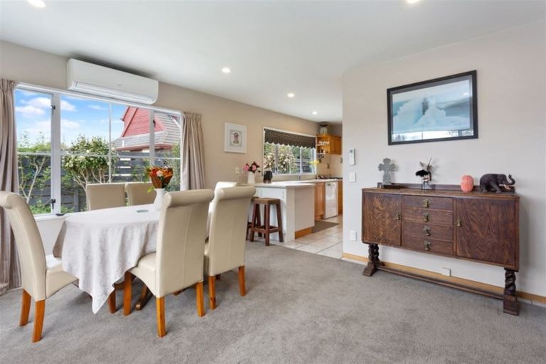 Photo of property in 33 Taranaki Drive, Woodend, 7610