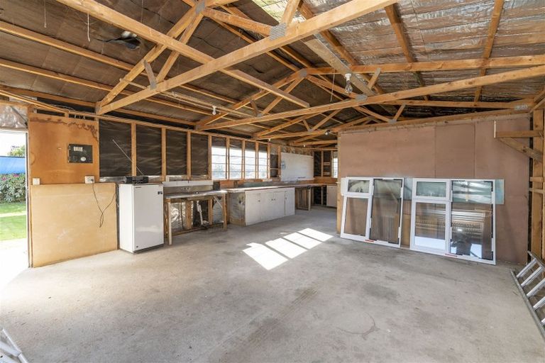 Photo of property in 46 Mako Mako Road, Levin, 5510