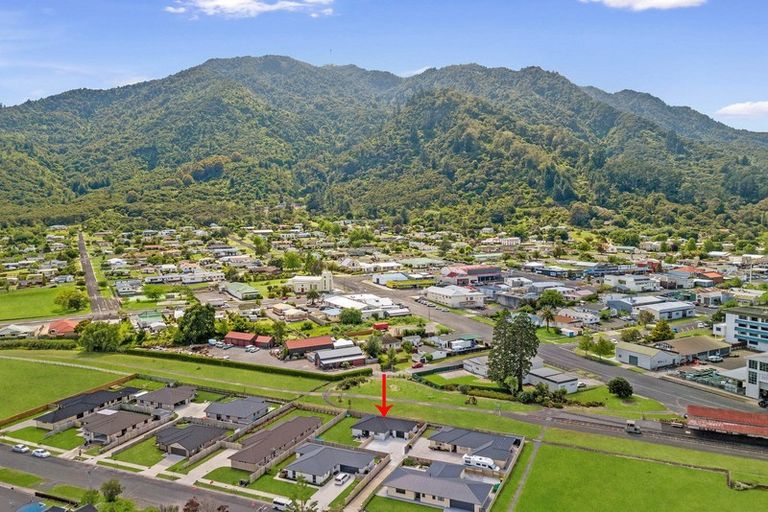 Photo of property in 17 Millar Street, Te Aroha, 3320