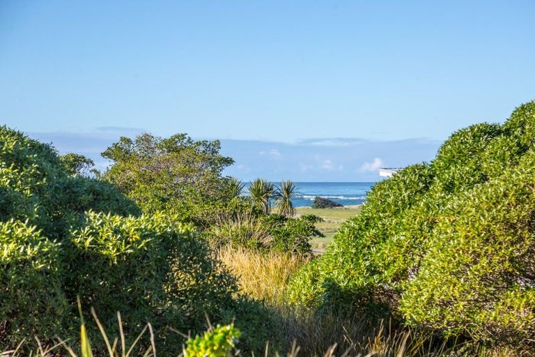 Photo of property in 13 Nunu Drive, Flat Point, Masterton, 5883