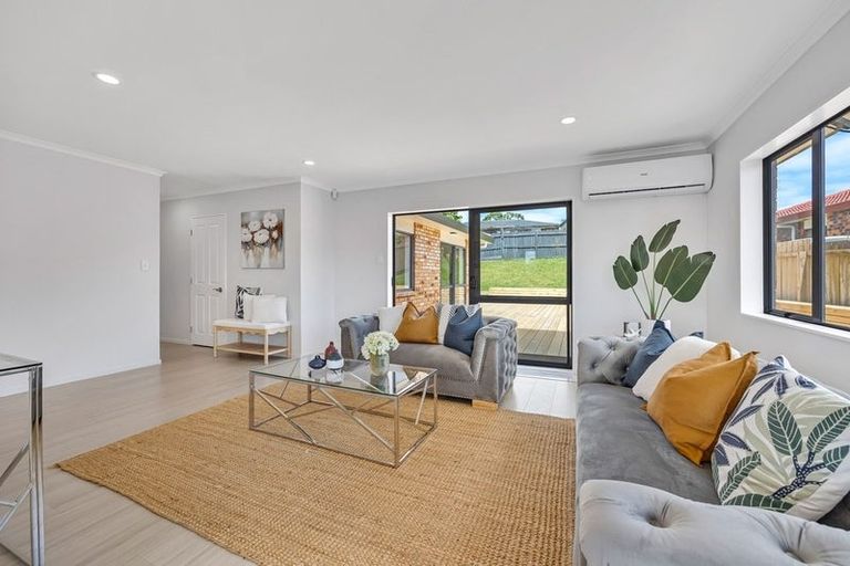 Photo of property in 60 Robert Ross Place, Clendon Park, Auckland, 2103