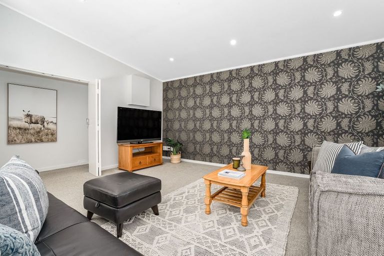 Photo of property in 40 Seaview Road, Paremata, Porirua, 5024