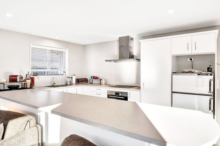 Photo of property in 28 Northwater Drive, Northwood, Christchurch, 8051