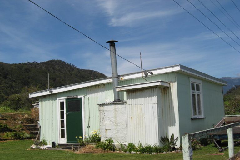 Photo of property in 29 Lewis Street, Mokihinui, Westport, 7891