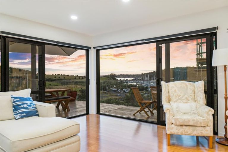 Photo of property in 94 Voyager Drive, Gulf Harbour, Whangaparaoa, 0930