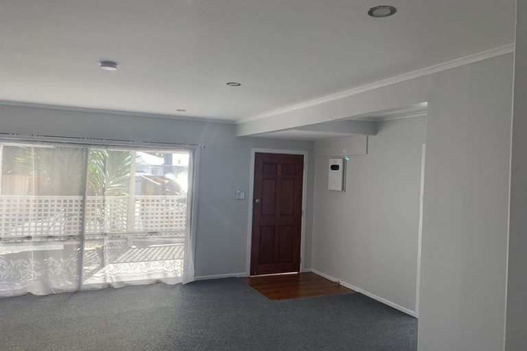 Photo of property in 11a Hill Crescent, Papakura, 2110