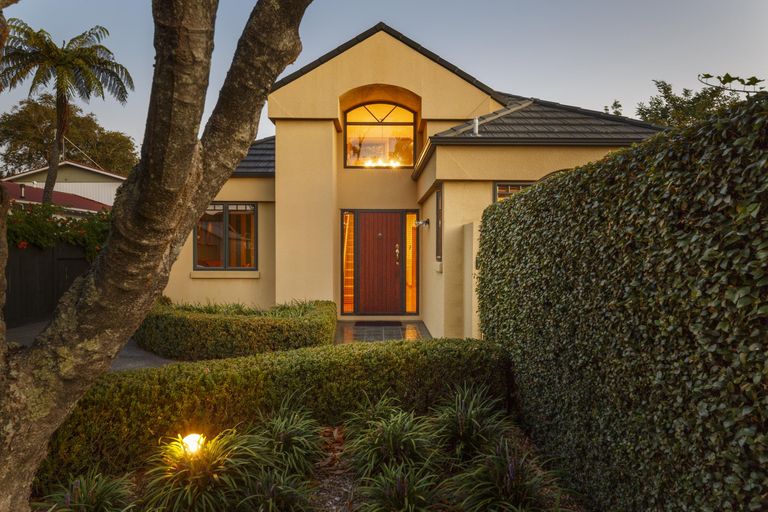 Photo of property in 99 Marne Street, Hokowhitu, Palmerston North, 4410