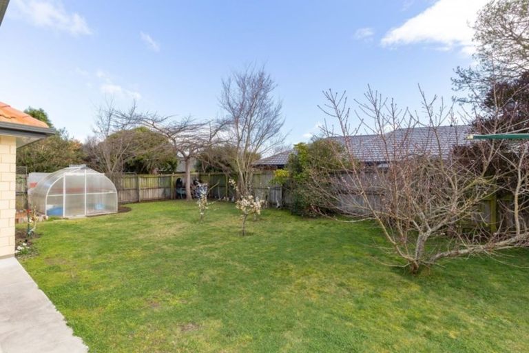 Photo of property in 40 Forest Drive, Parklands, Christchurch, 8083