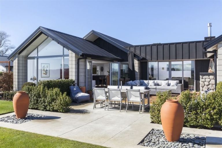 Photo of property in 14 Atkinsons Lane, Pegasus, 7612