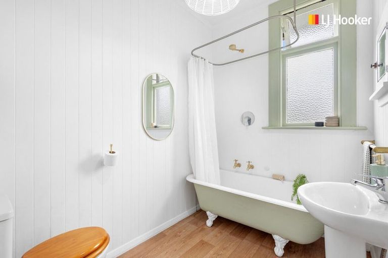 Photo of property in 1 Mure Street, Mosgiel, 9024