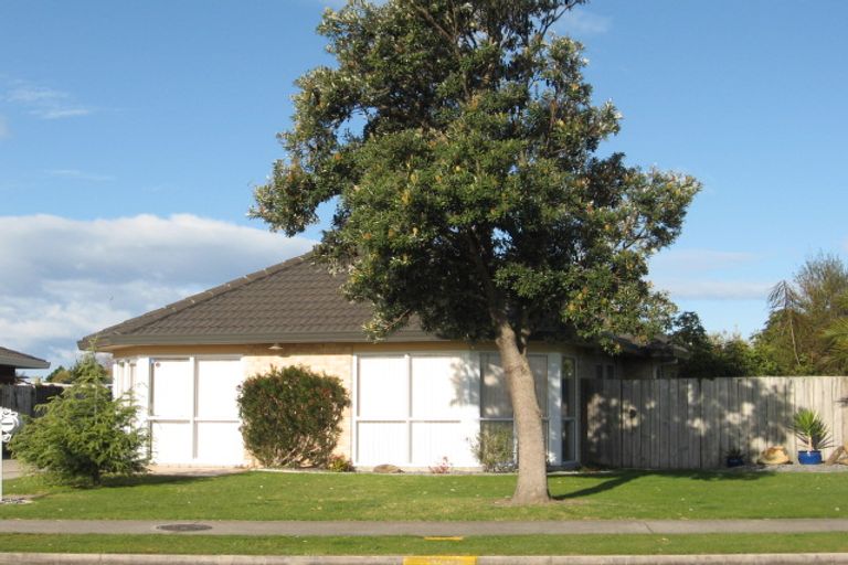 Photo of property in 124 Pacific View Road, Papamoa Beach, Papamoa, 3118