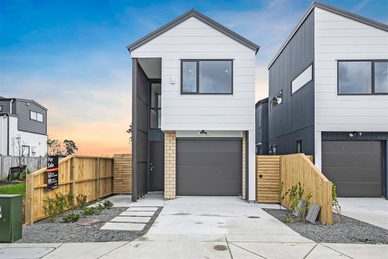 Photo of property in 39 John Gray Street, Papakura, 2110